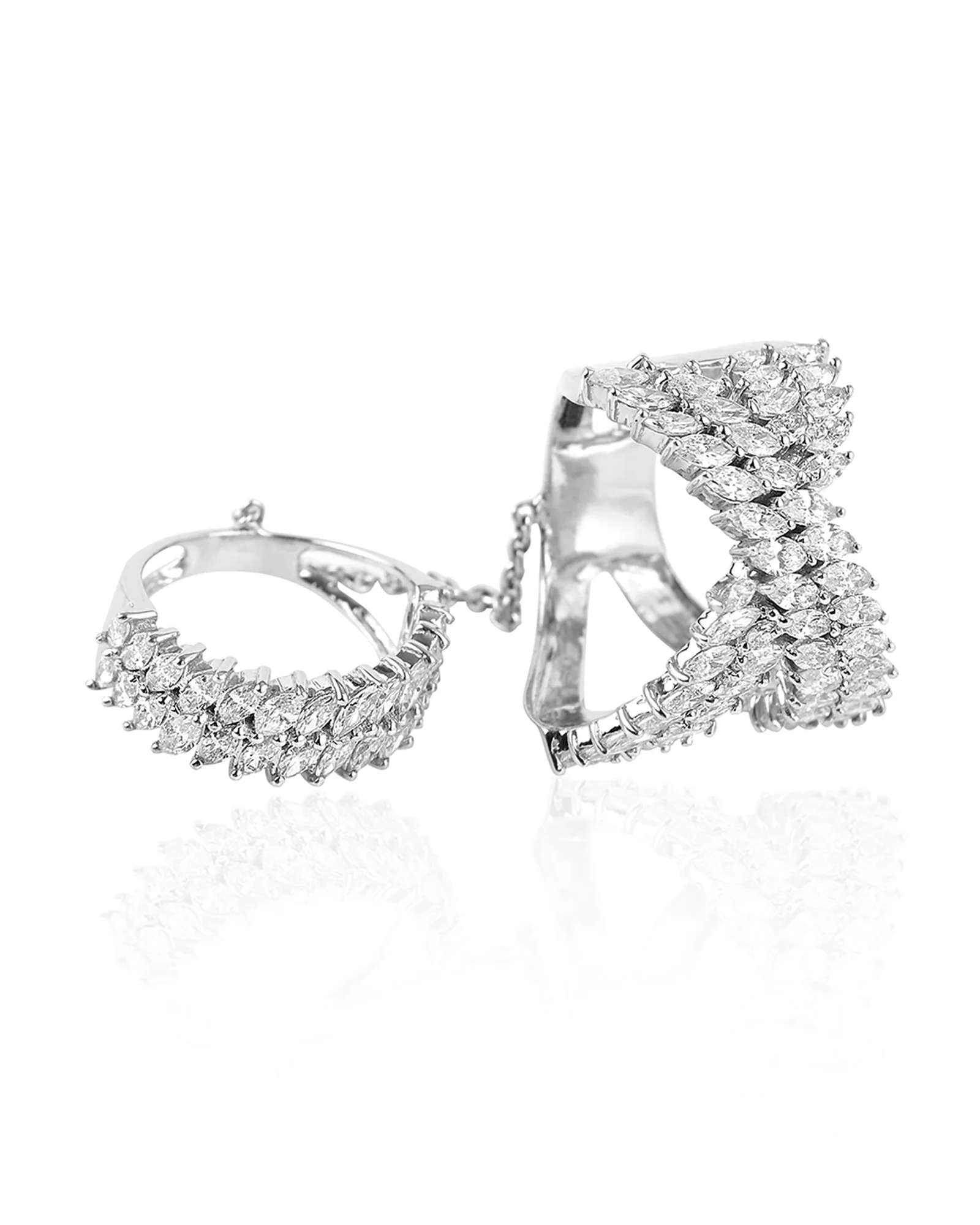 La DiaMantés  | Dual Marquise Diamond Chain Ring